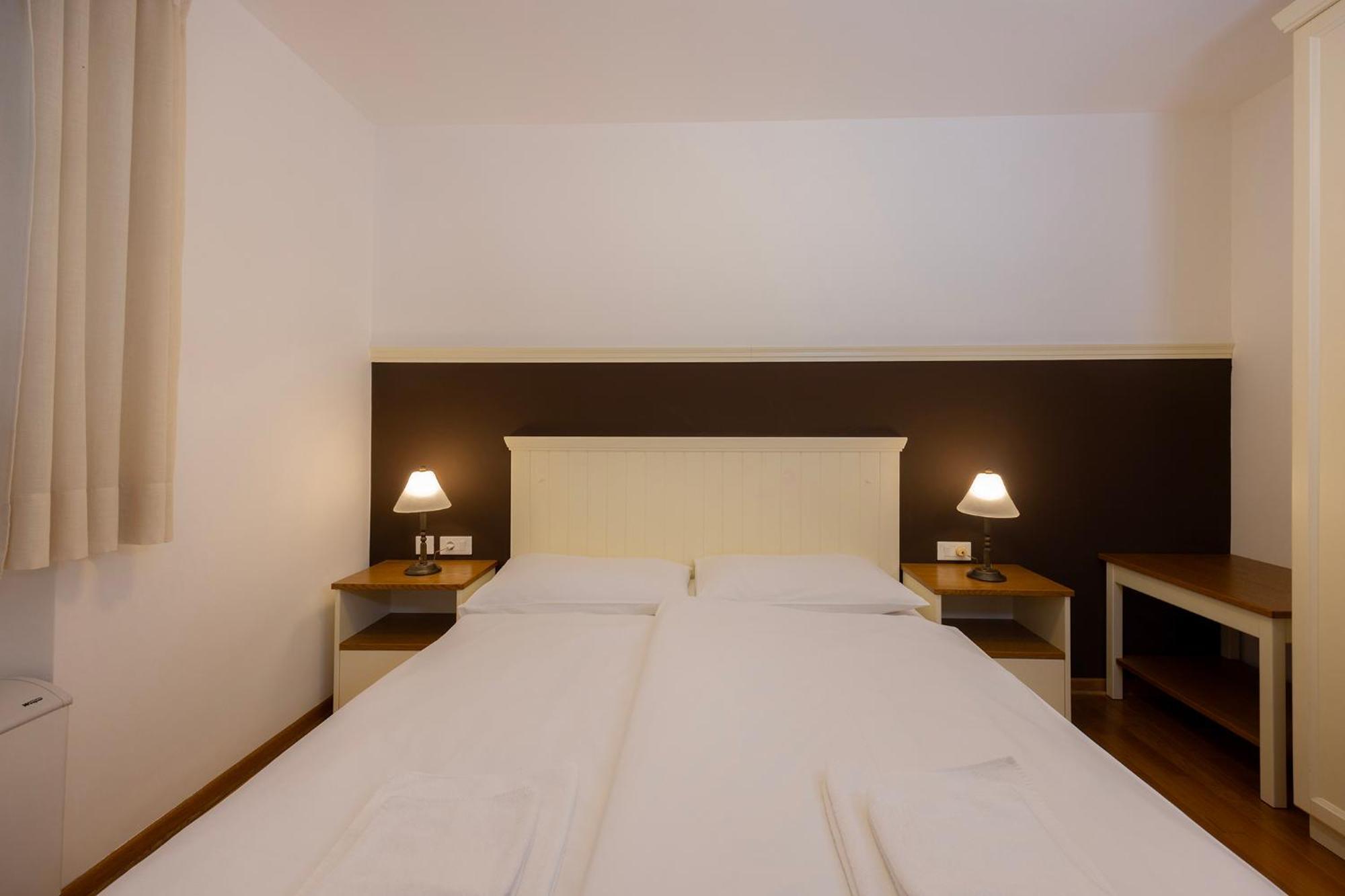 Lakeside Apartments เบลด ห้อง รูปภาพ